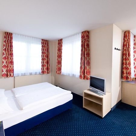Achat Hotel Leipzig Messe Экстерьер фото