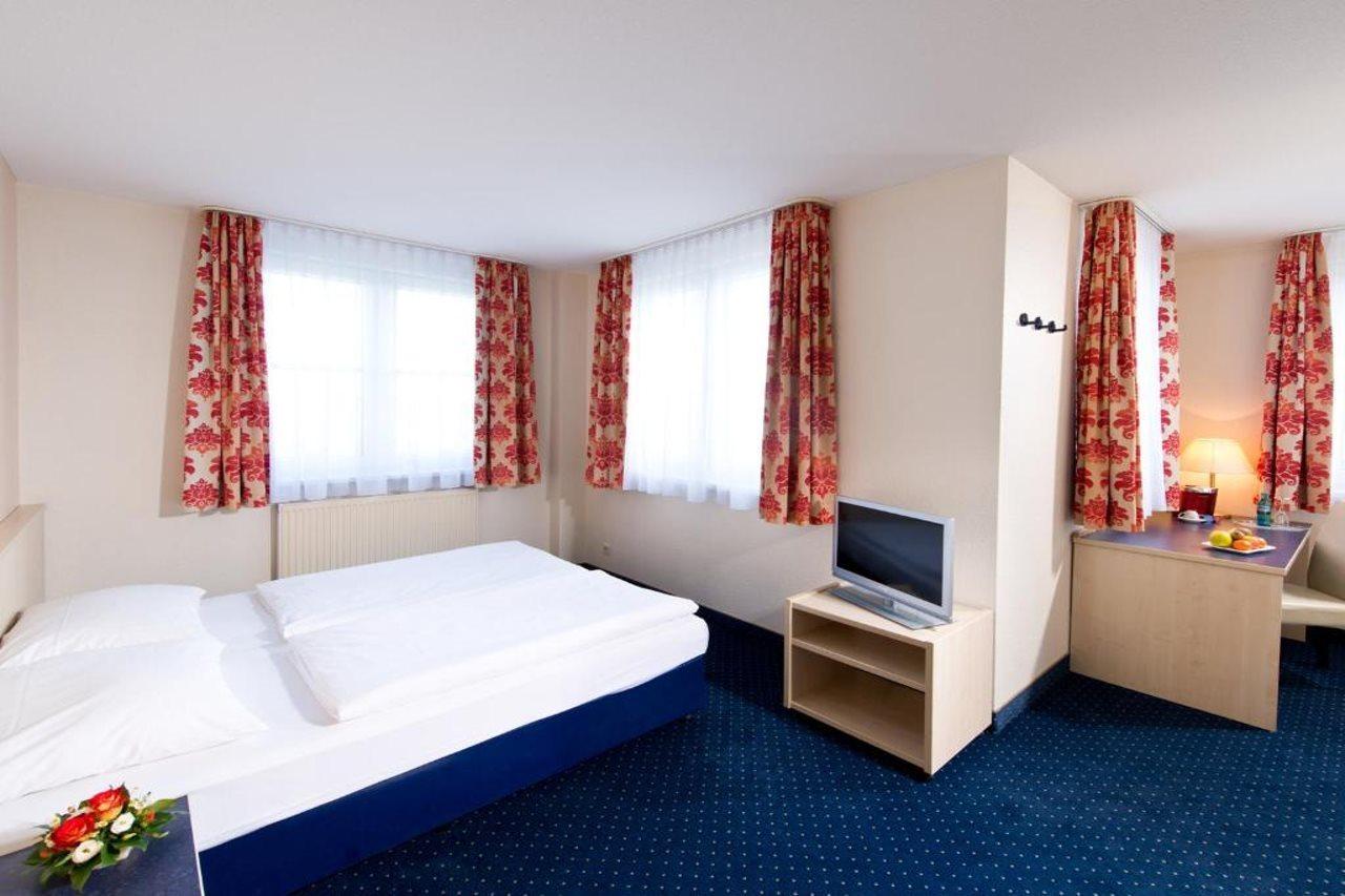 Achat Hotel Leipzig Messe Экстерьер фото