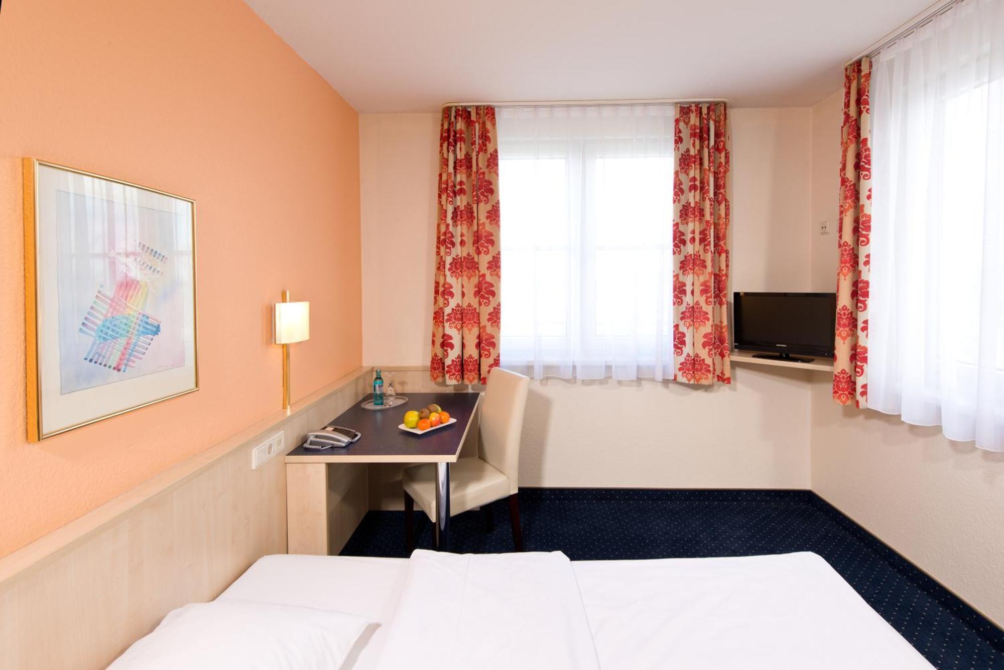 Achat Hotel Leipzig Messe Экстерьер фото